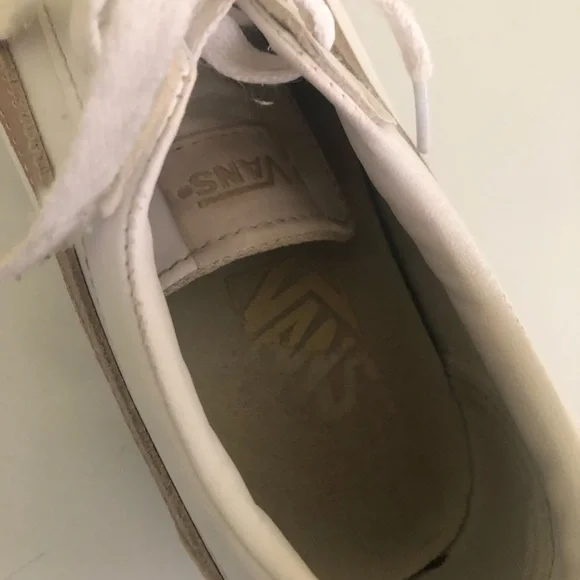 Vans White and Tan Old Skool sneakers - Picture 7 of 9